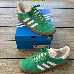 Adidas Gazelle Green and White Sneakers. Size 11.